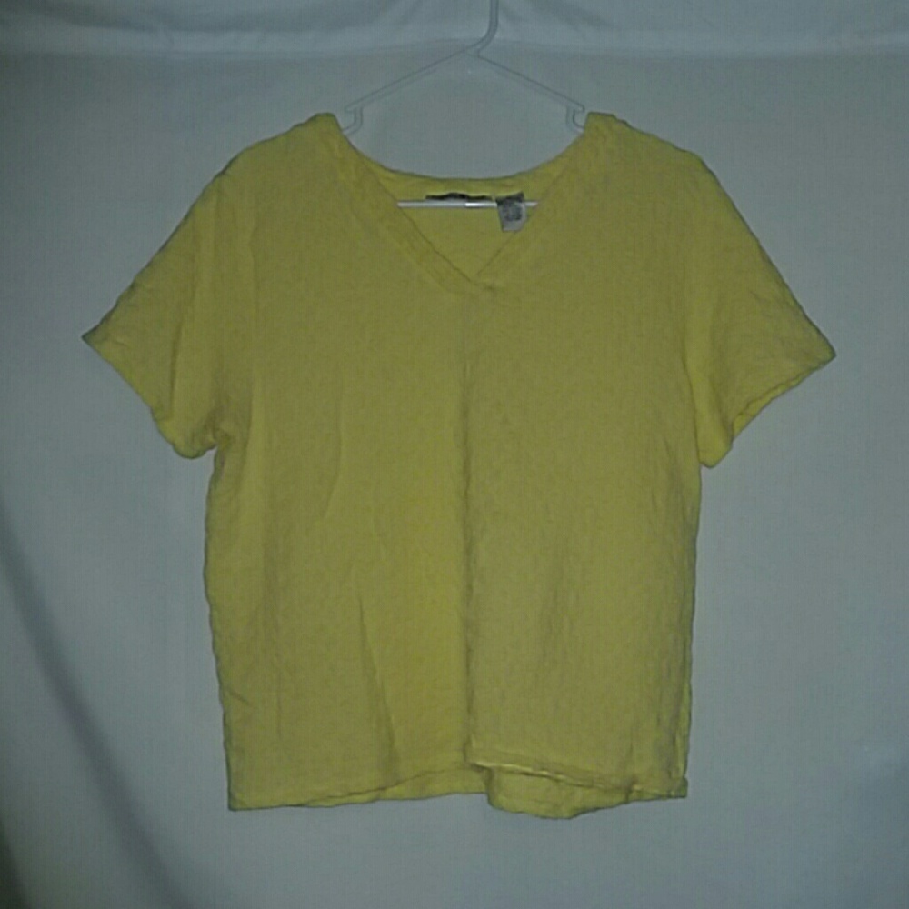 Hastings and Smith textured yellow v neck